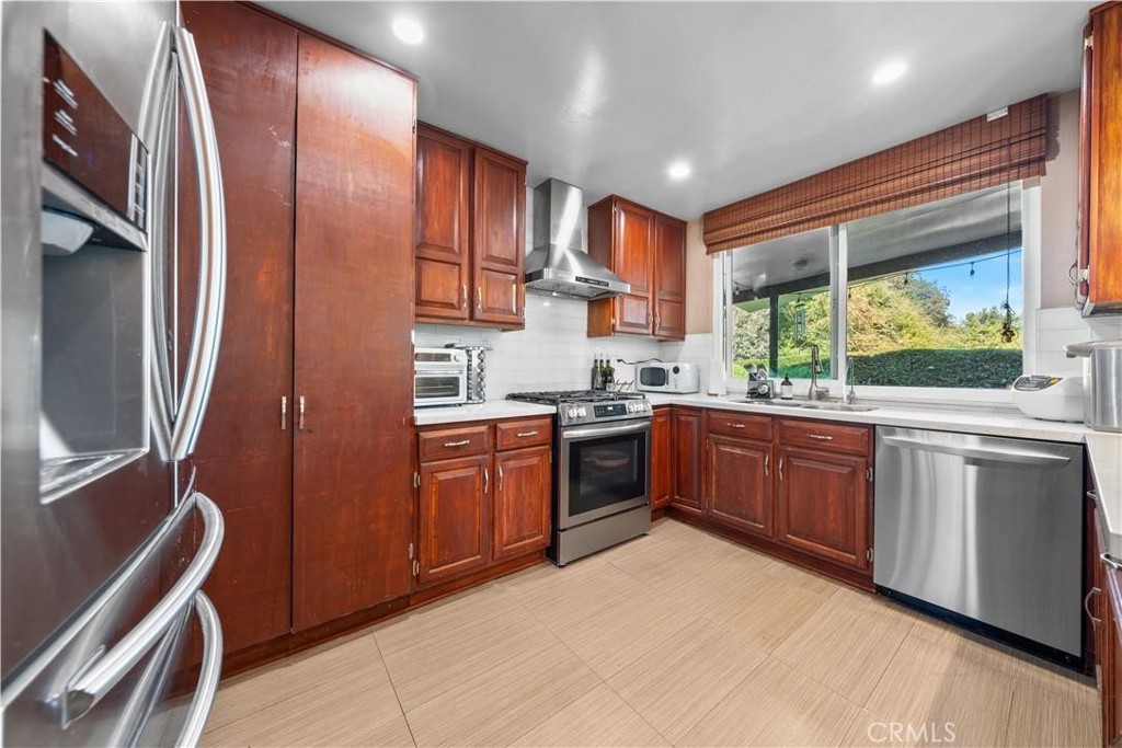 151 W El Repetto Drive