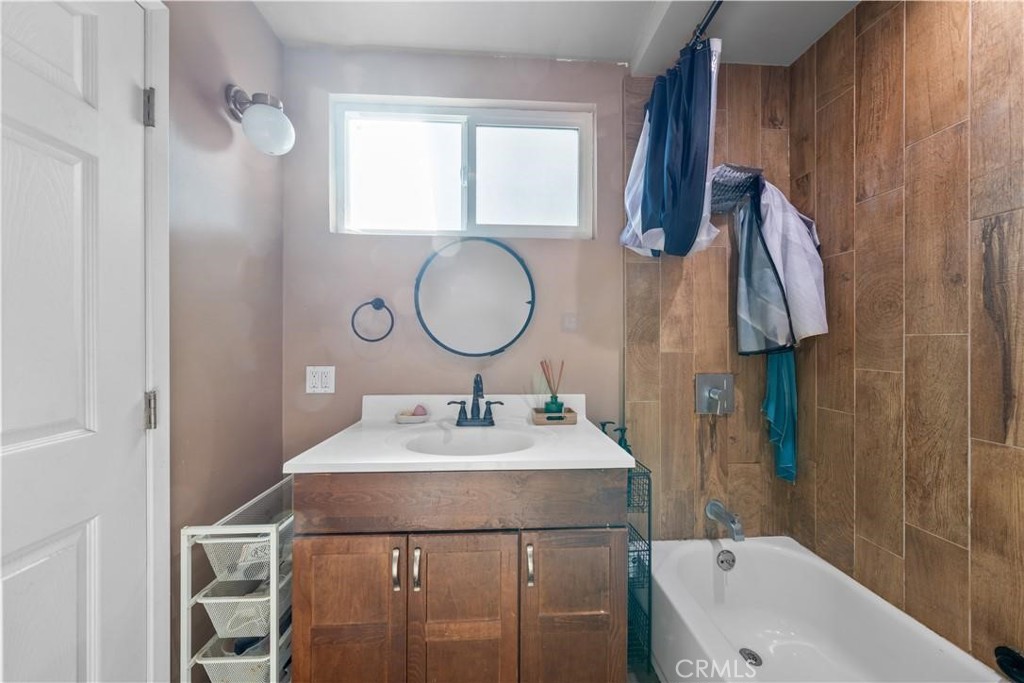 151 W El Repetto Drive