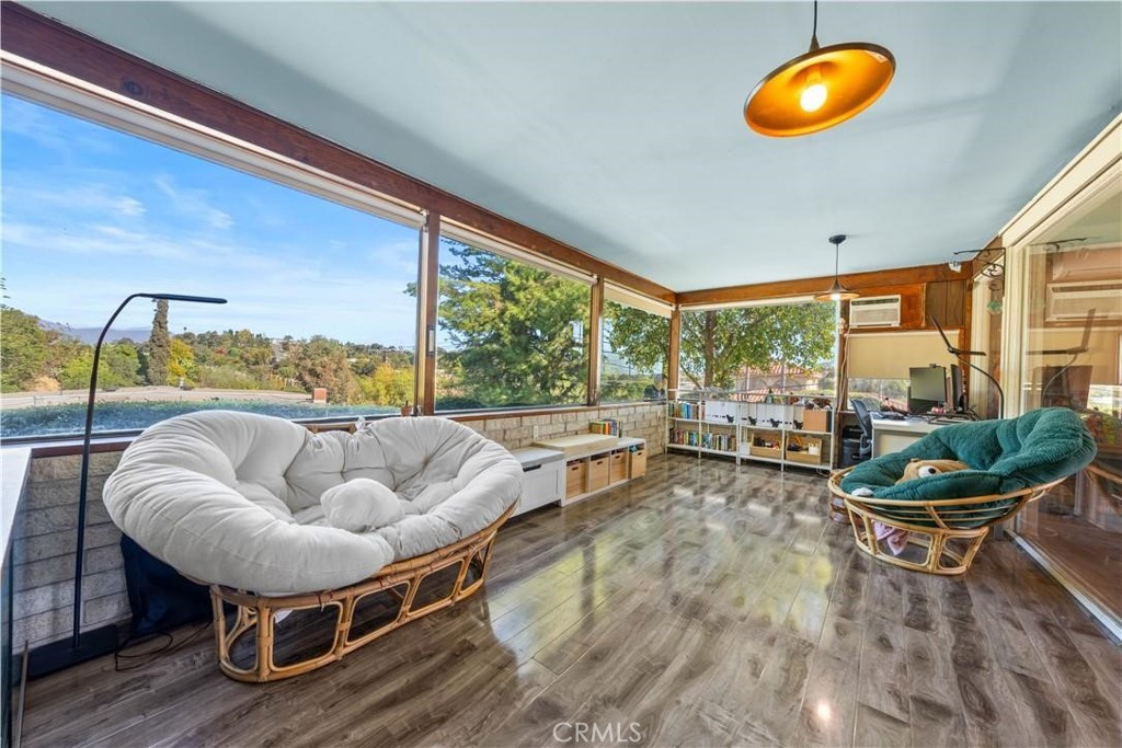 151 W El Repetto Drive