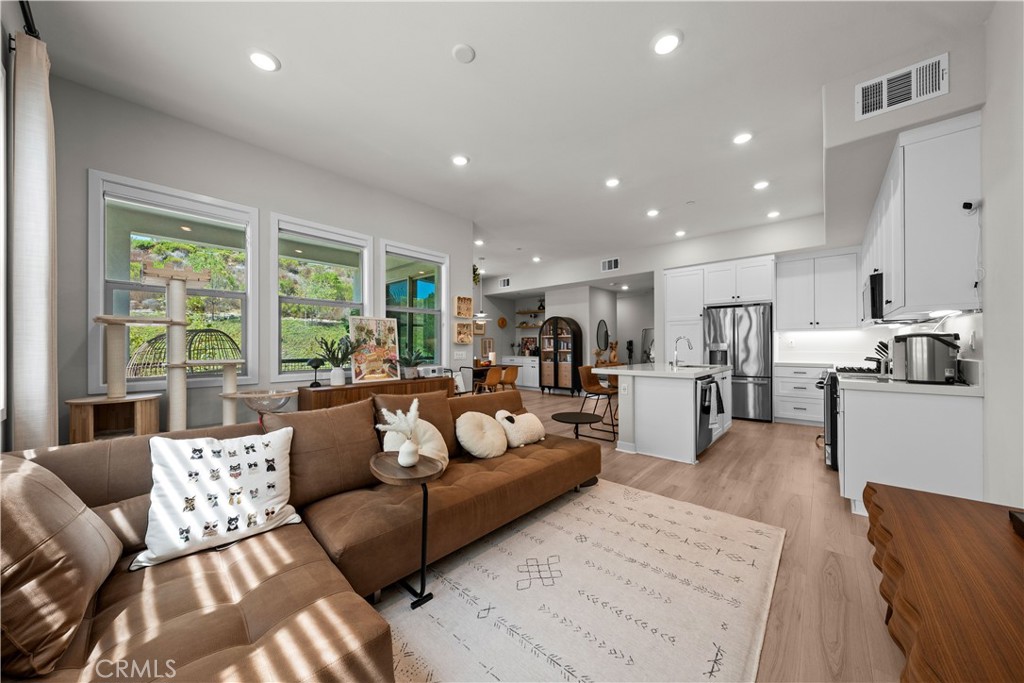 978 Poppy Court