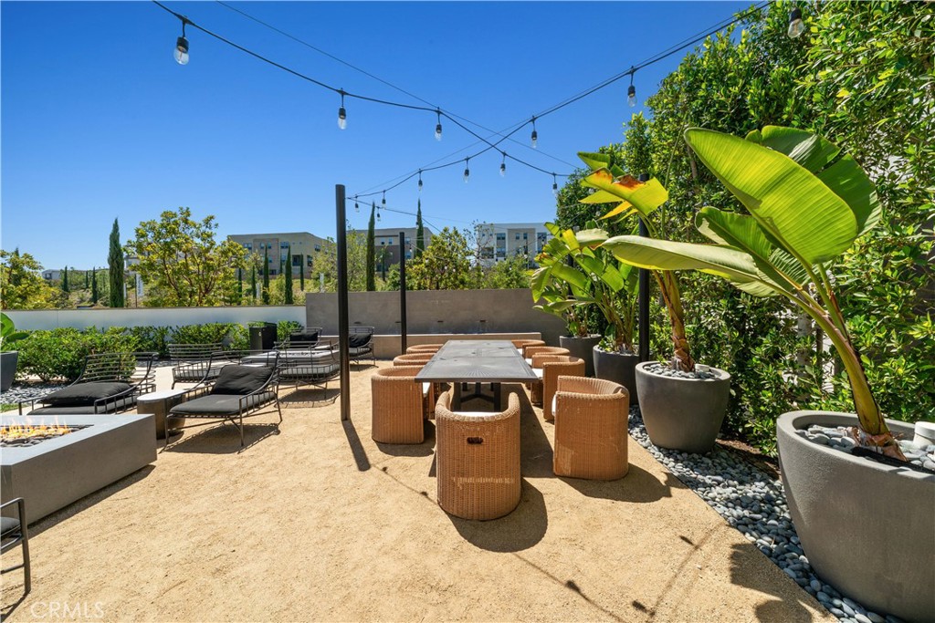 978 Poppy Court