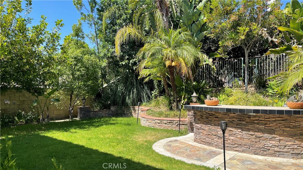 18 Sycamore Canyon Drive