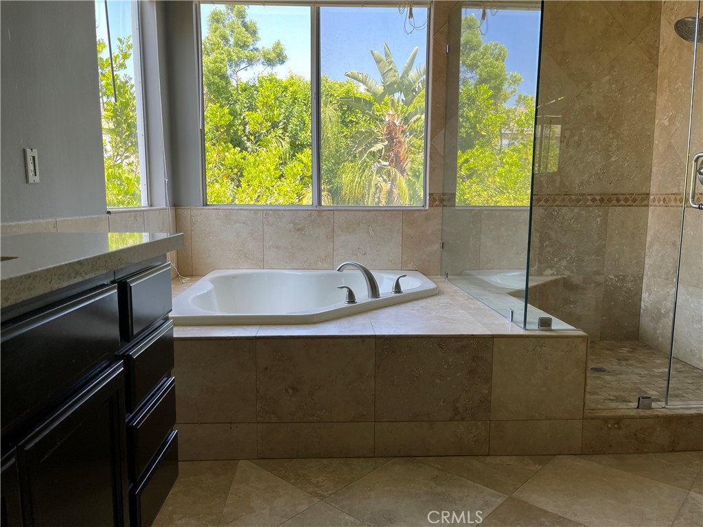 18 Sycamore Canyon Drive
