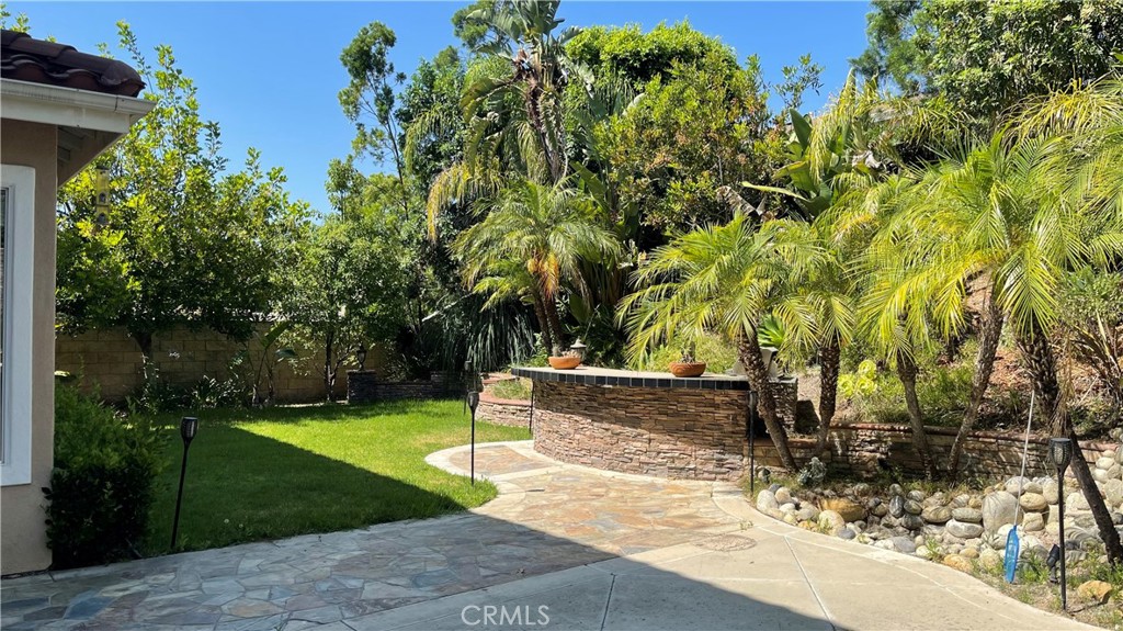 18 Sycamore Canyon Drive