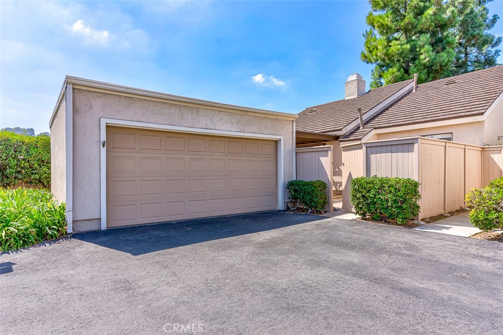 1281 Stonehedge Lane