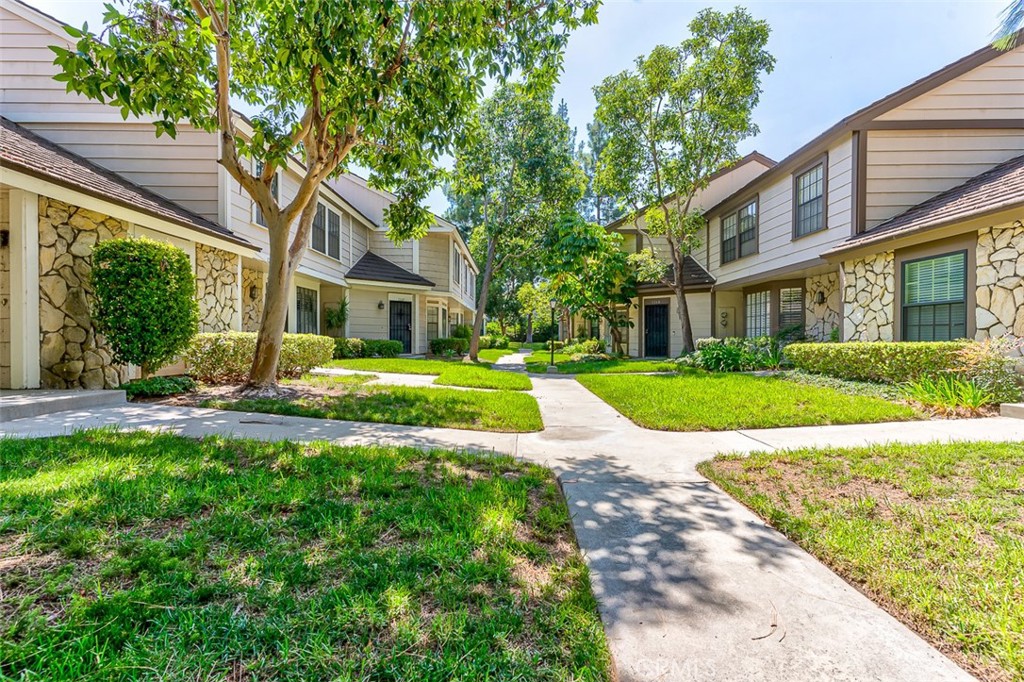 1281 Stonehedge Lane