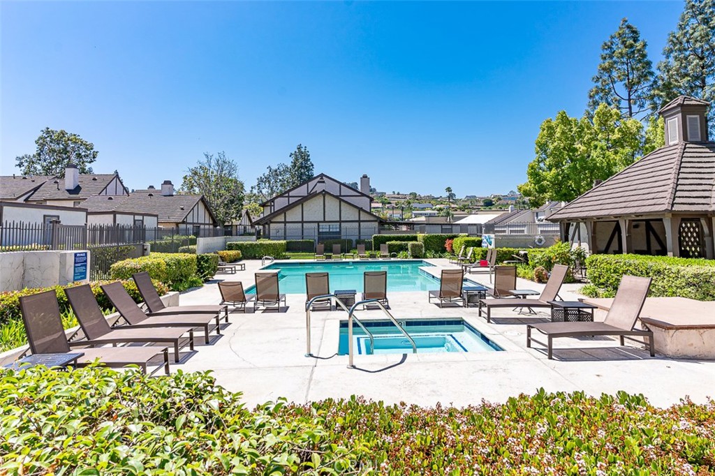 1281 Stonehedge Lane