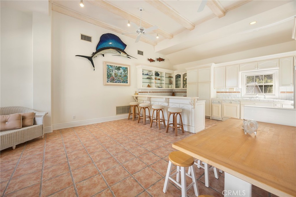 2112 Indian Creek Road