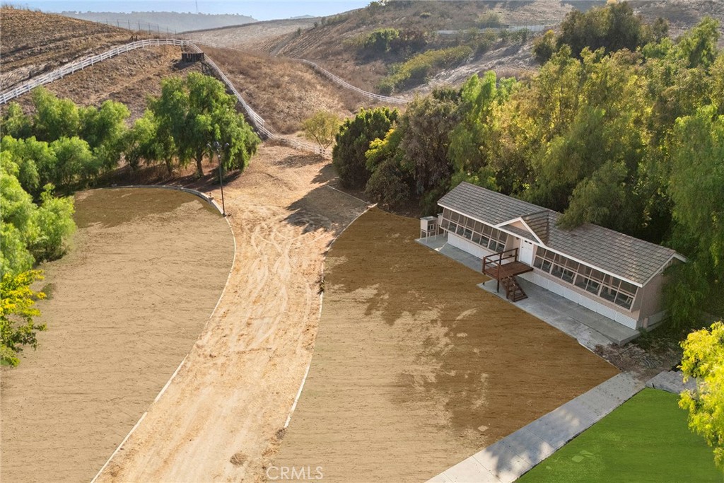 2112 Indian Creek Road