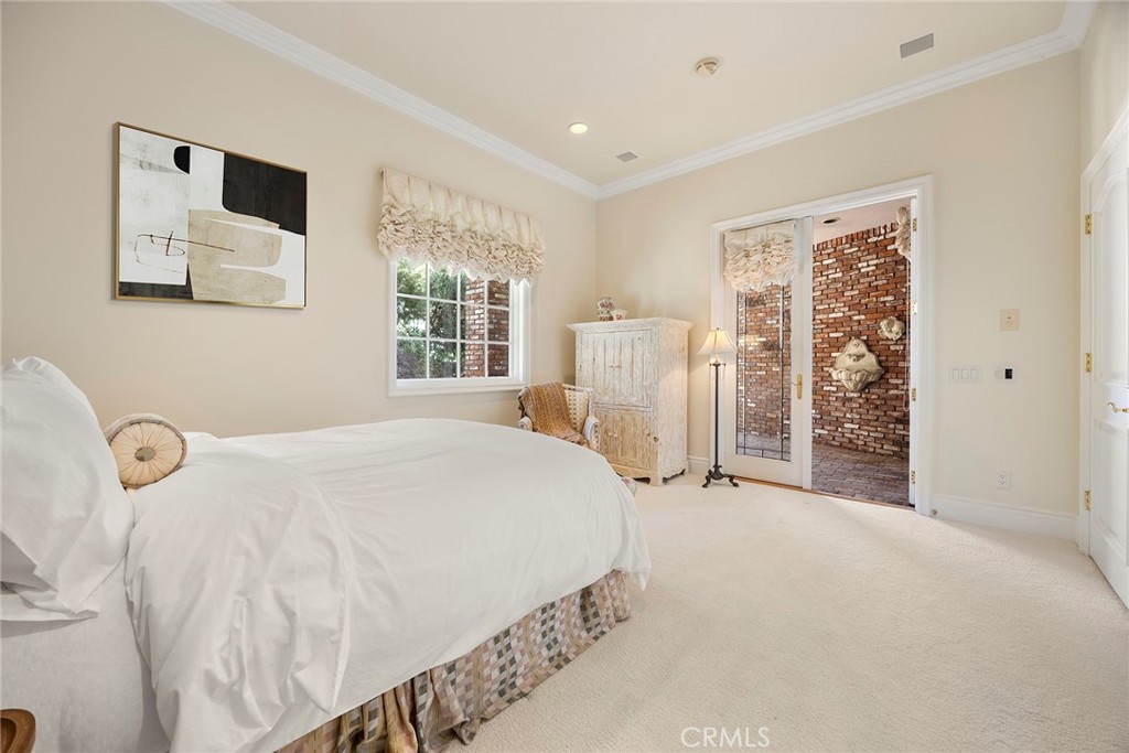2112 Indian Creek Road