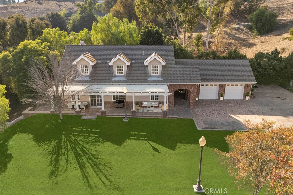 2112 Indian Creek Road
