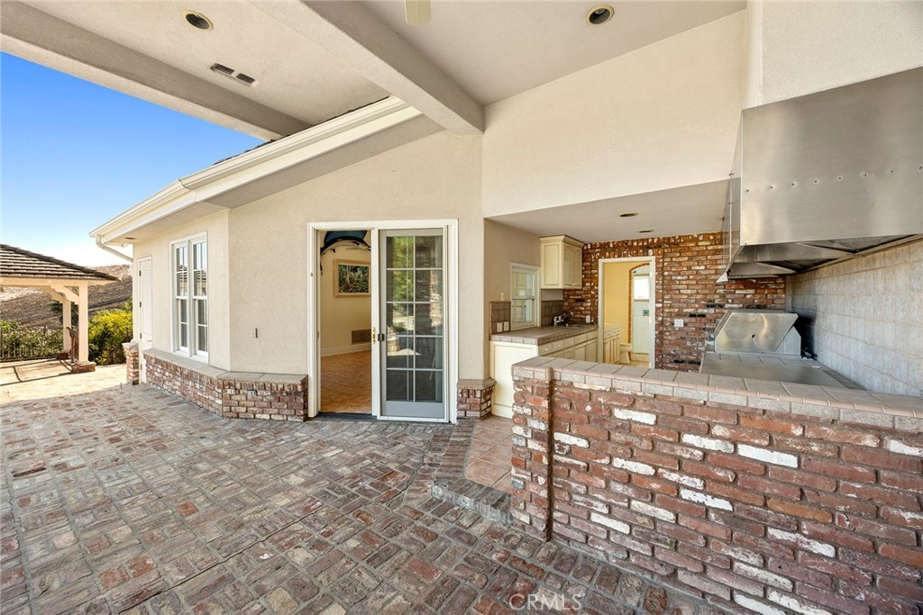 2112 Indian Creek Road