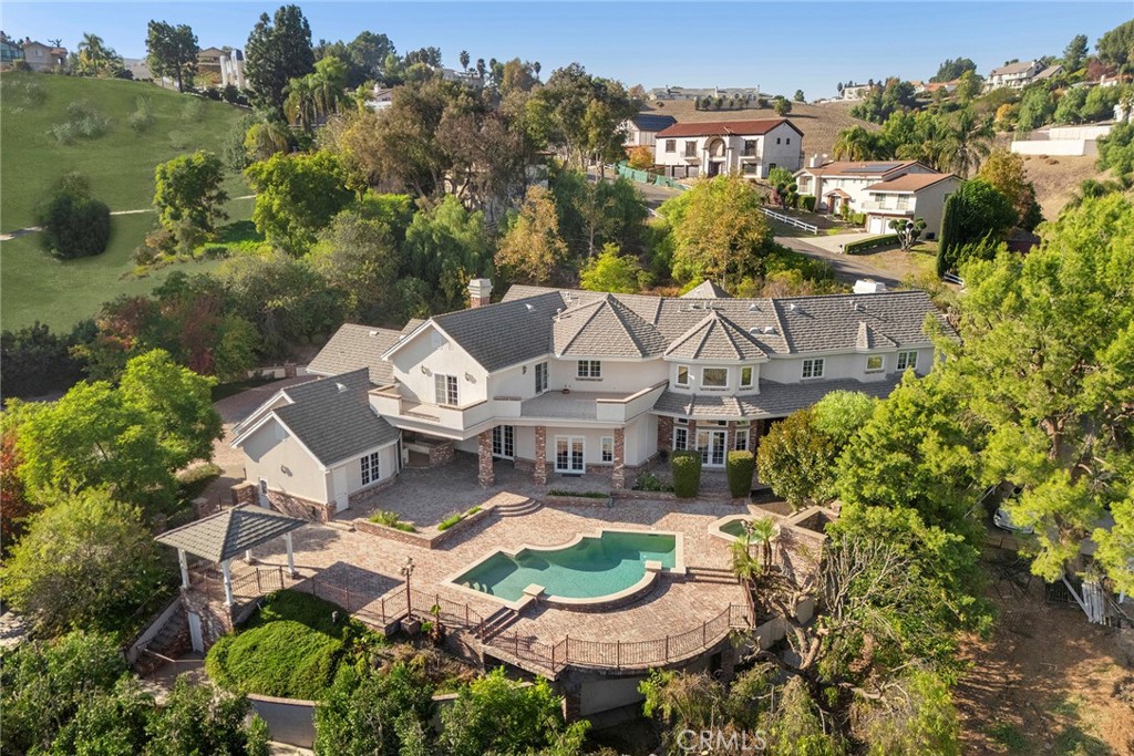 2112 Indian Creek Road