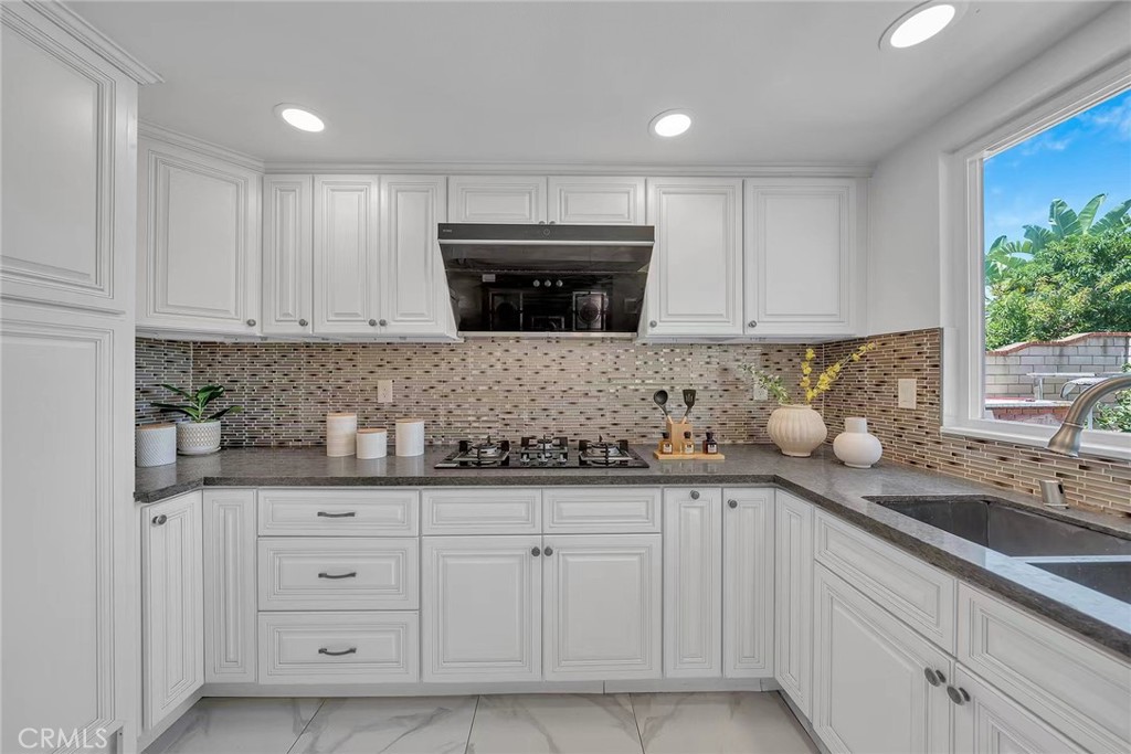 24409 Penrose Court
