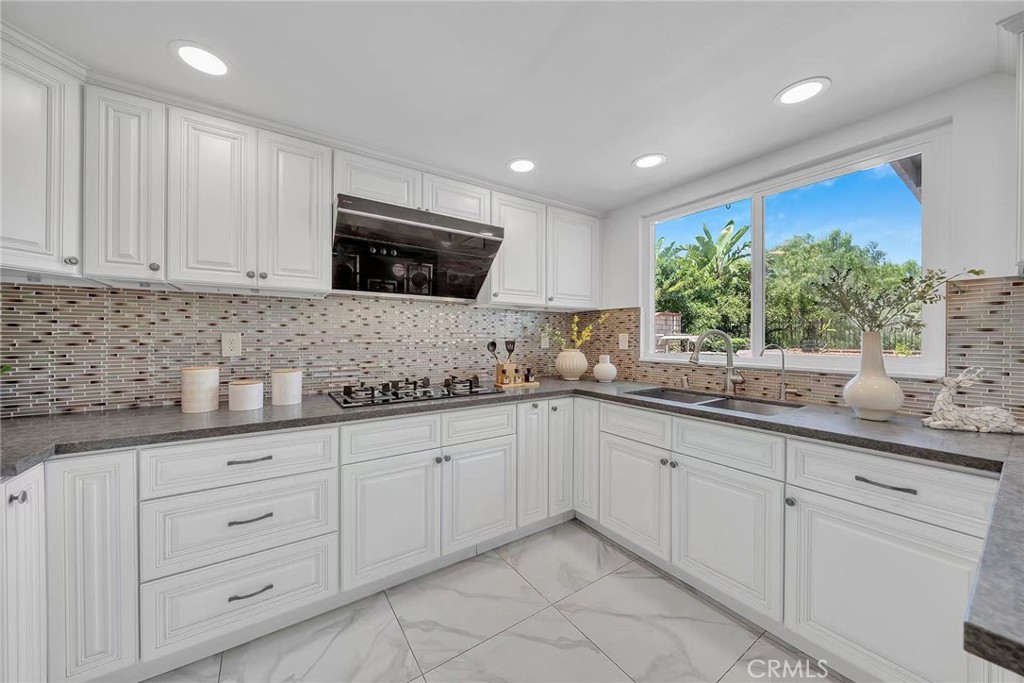 24409 Penrose Court