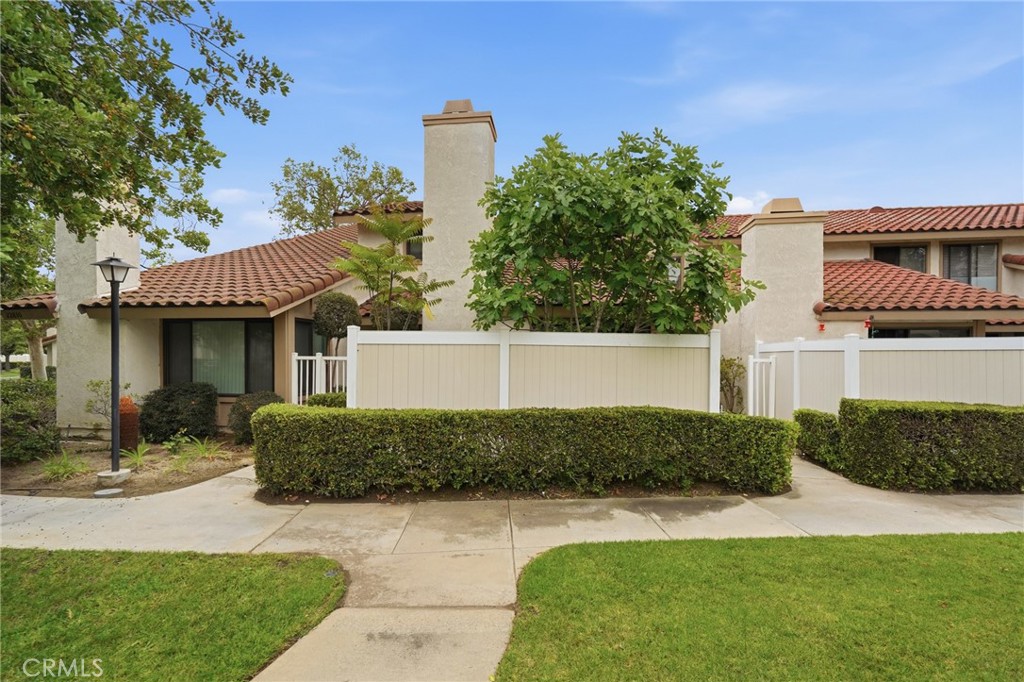 22810 Chardonnay Drive 2
