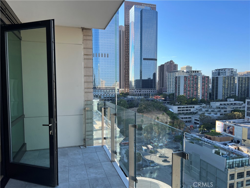 400 S Broadway 1704