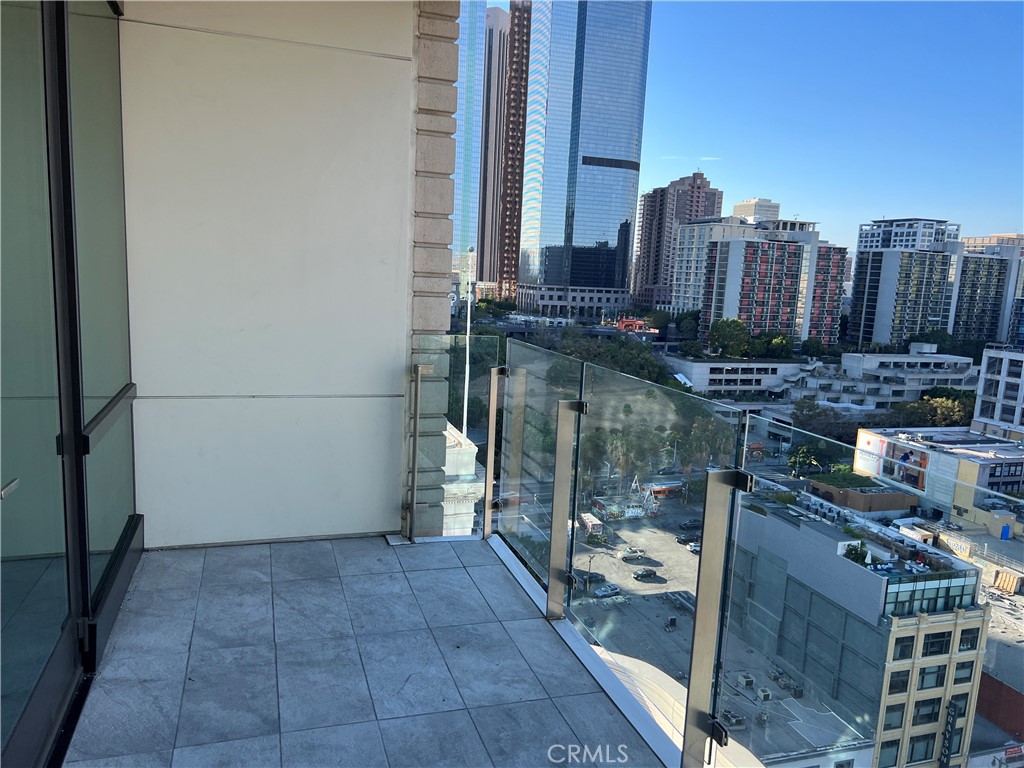 400 S Broadway 1704