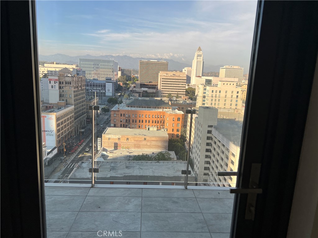 400 S Broadway 1704