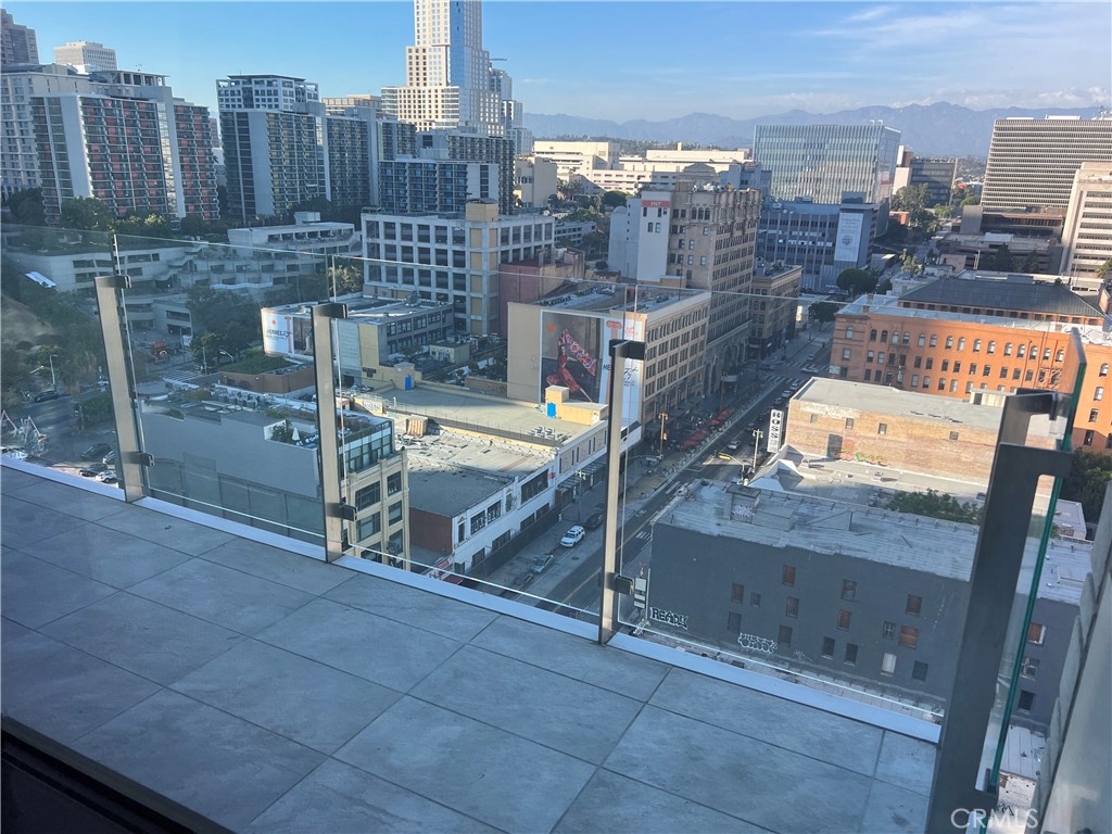 400 S Broadway 1704