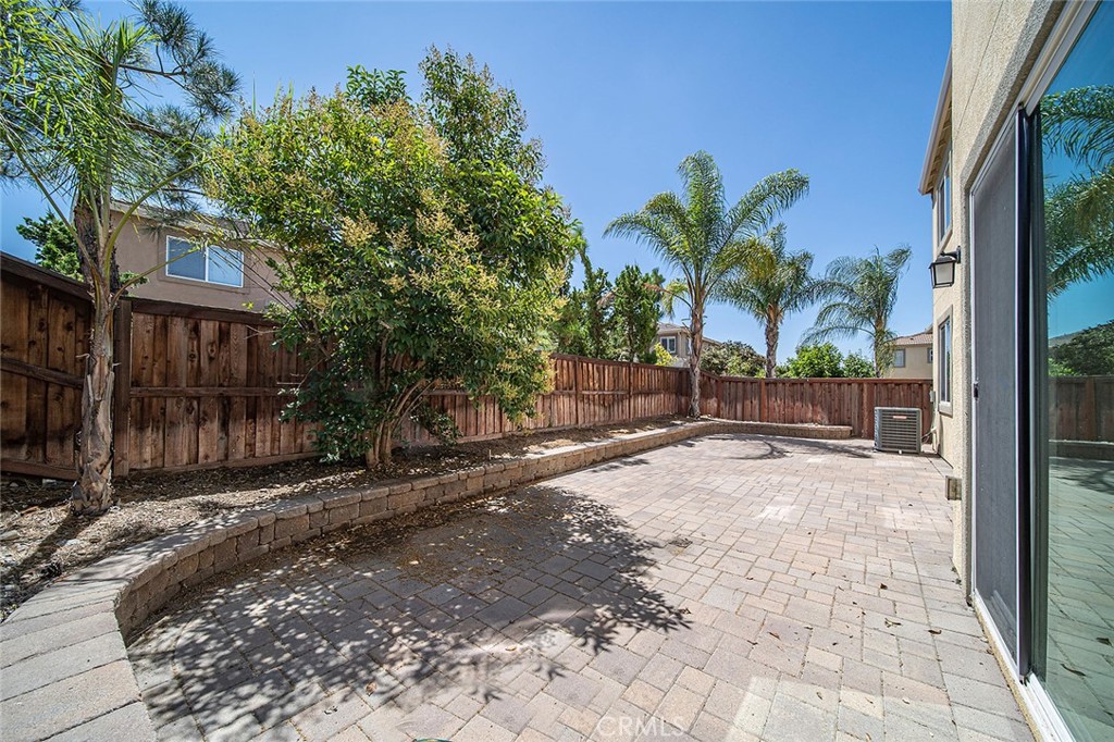 2750 Lily Street