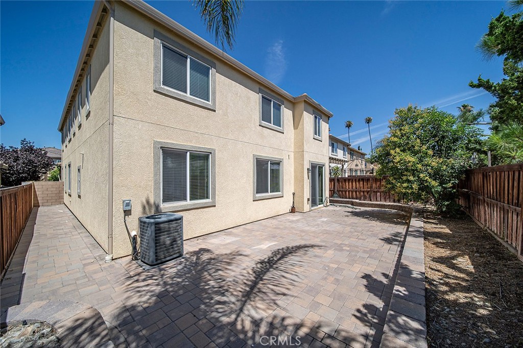 2750 Lily Street