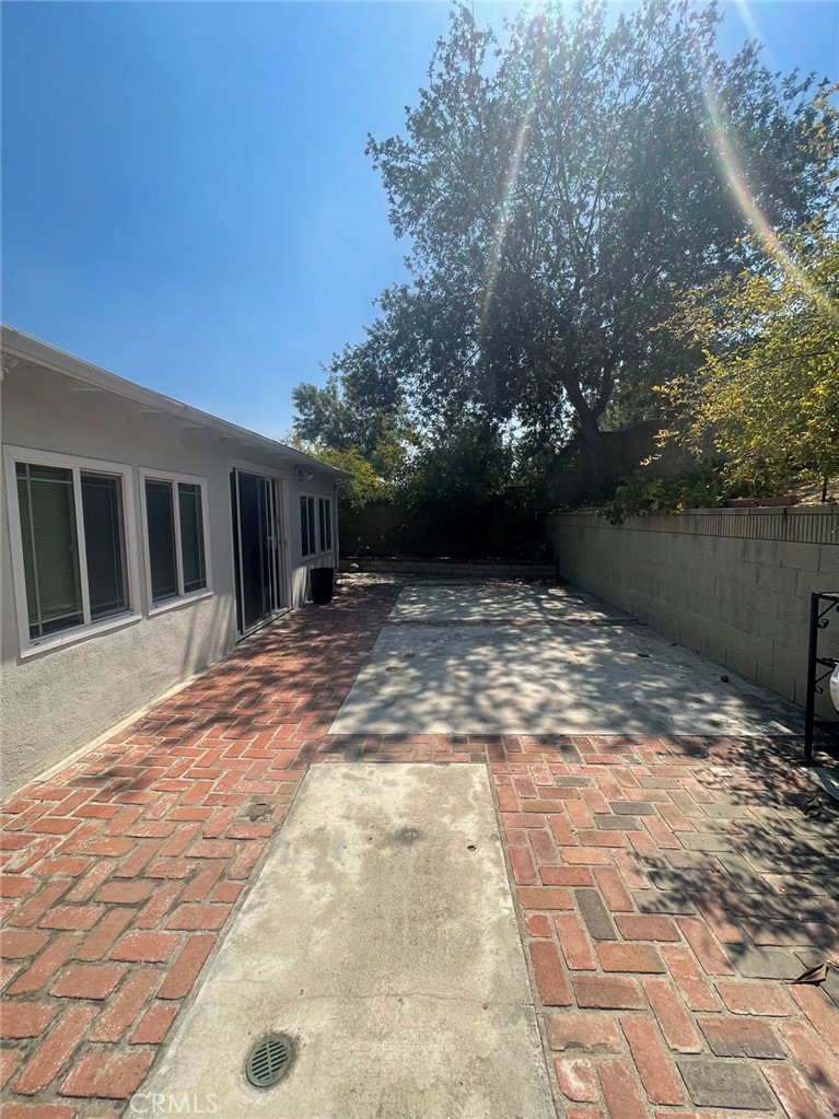 1829 Nausika Avenue
