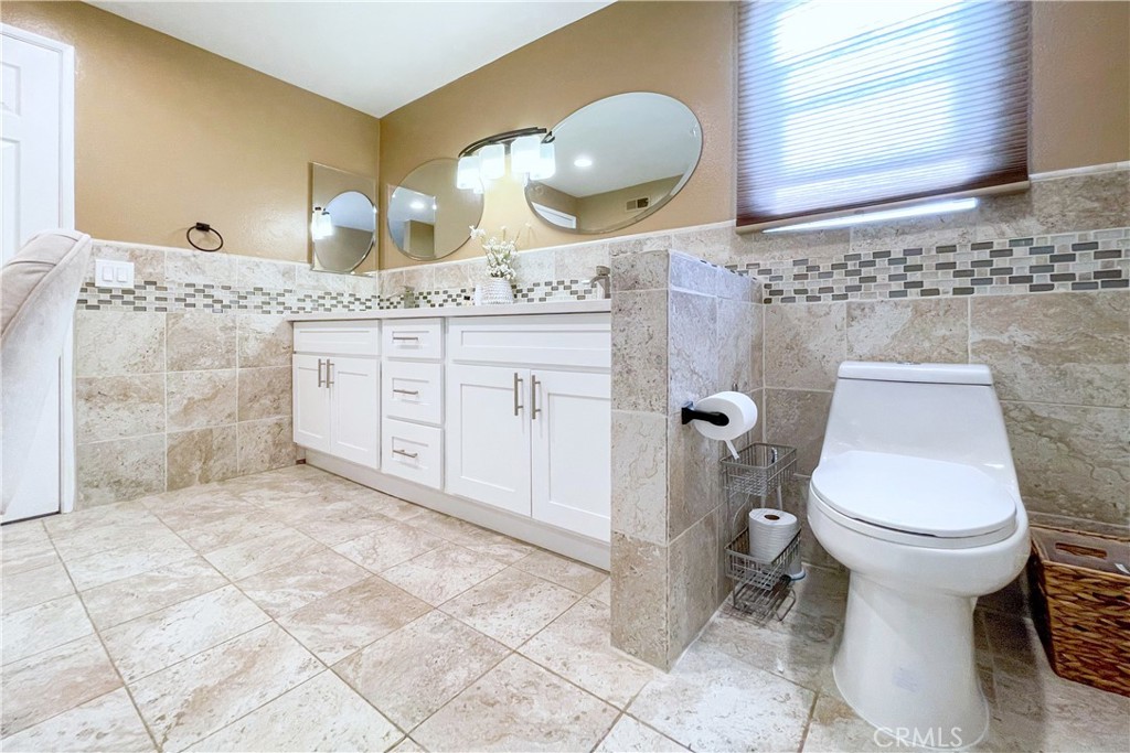 19136 Castlebay Lane