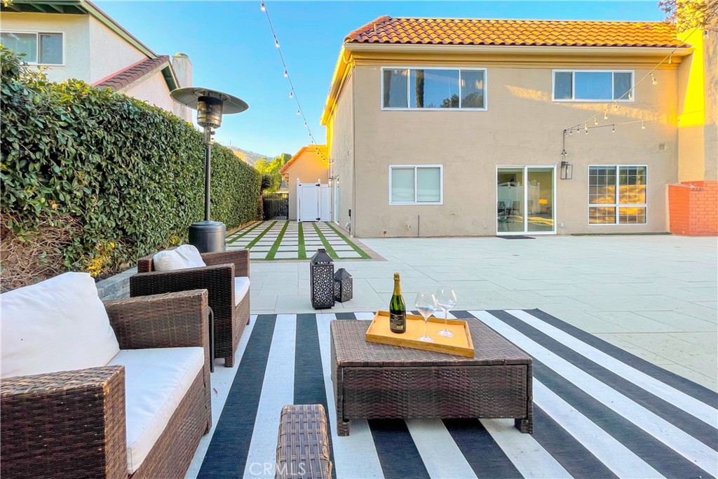 19136 Castlebay Lane