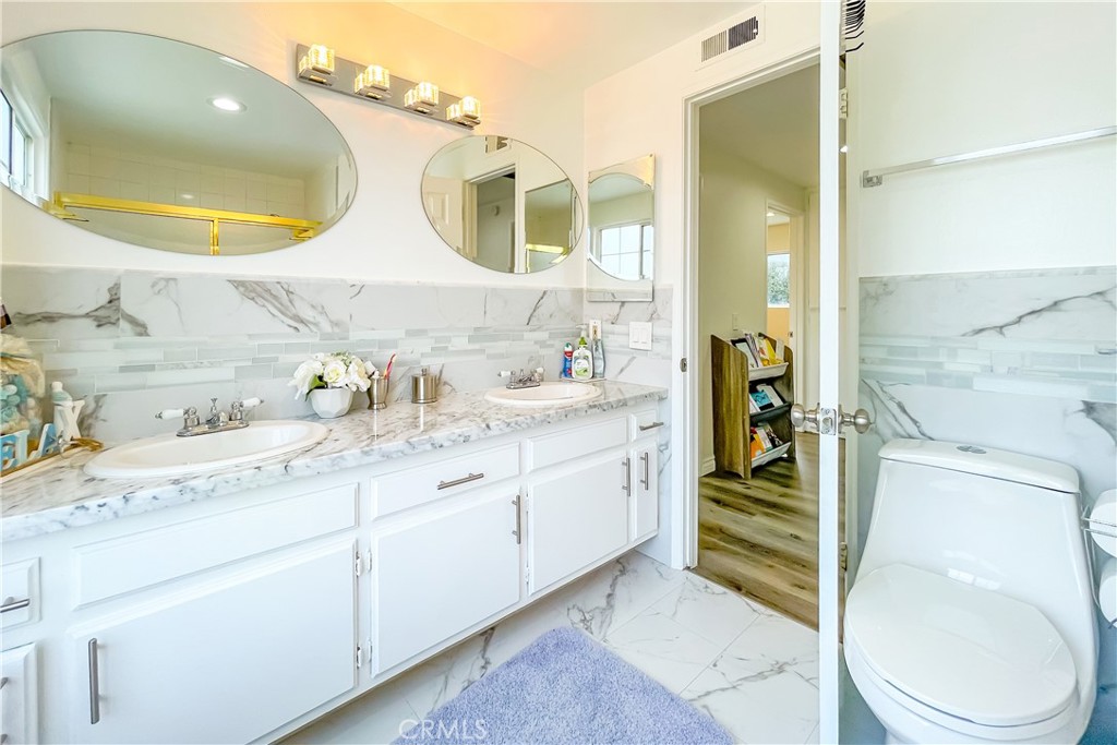 19136 Castlebay Lane