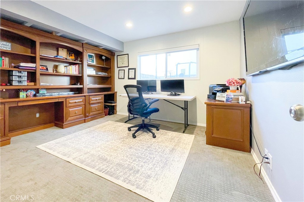 19136 Castlebay Lane
