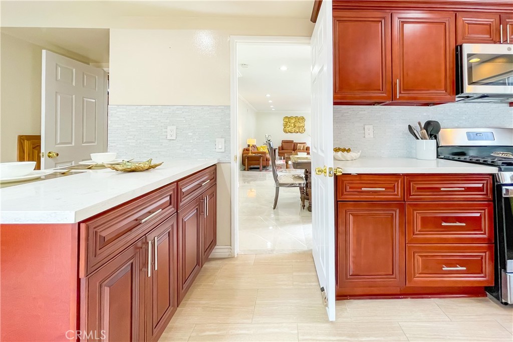 19136 Castlebay Lane