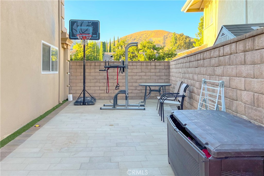 19136 Castlebay Lane