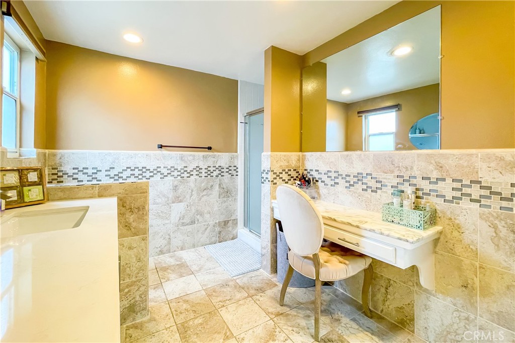 19136 Castlebay Lane