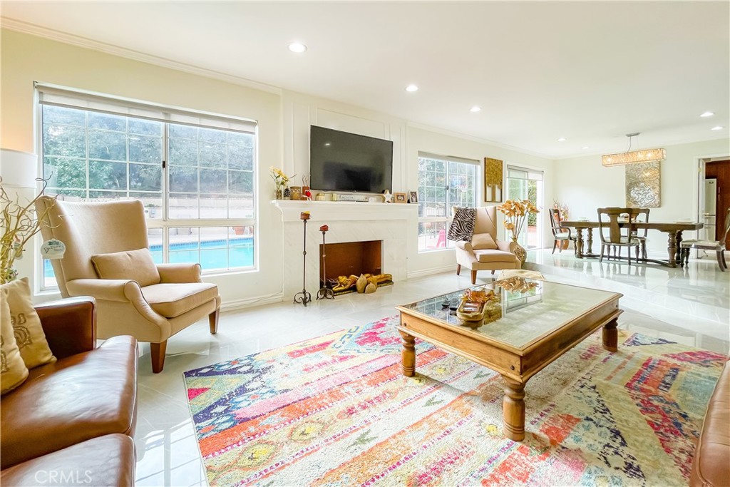 19136 Castlebay Lane