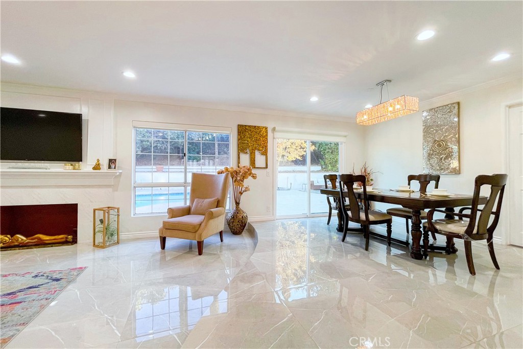 19136 Castlebay Lane