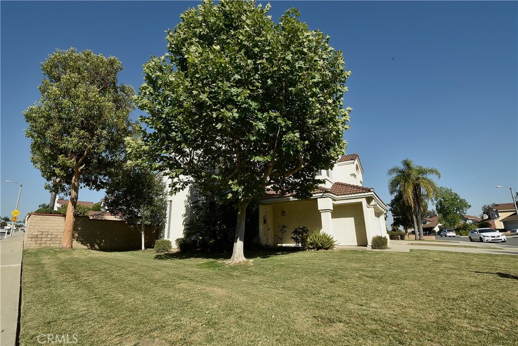 13567 Crescent Hill Drive