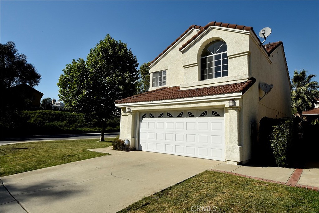 13567 Crescent Hill Drive