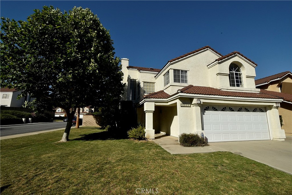 13567 Crescent Hill Drive