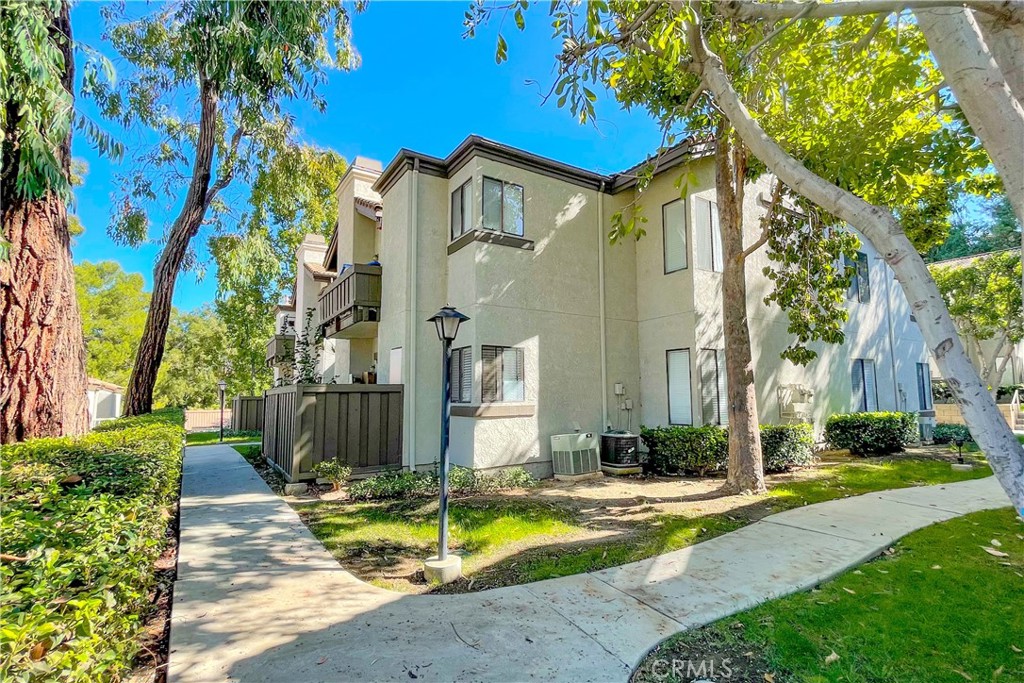 22725 Lakeway Drive 390