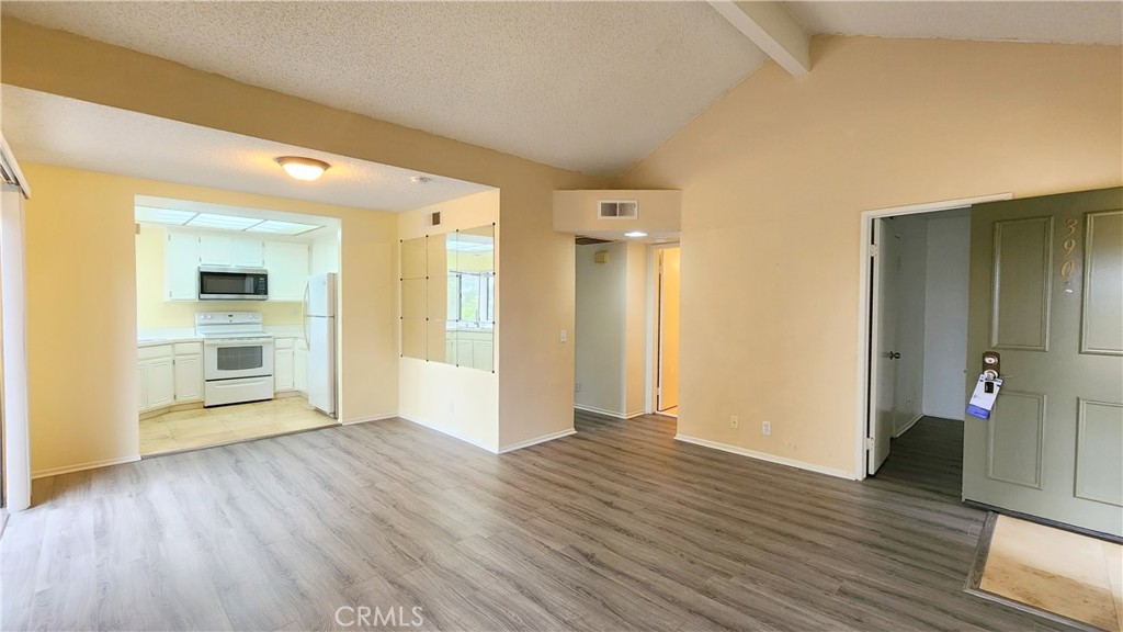 22725 Lakeway Drive 390
