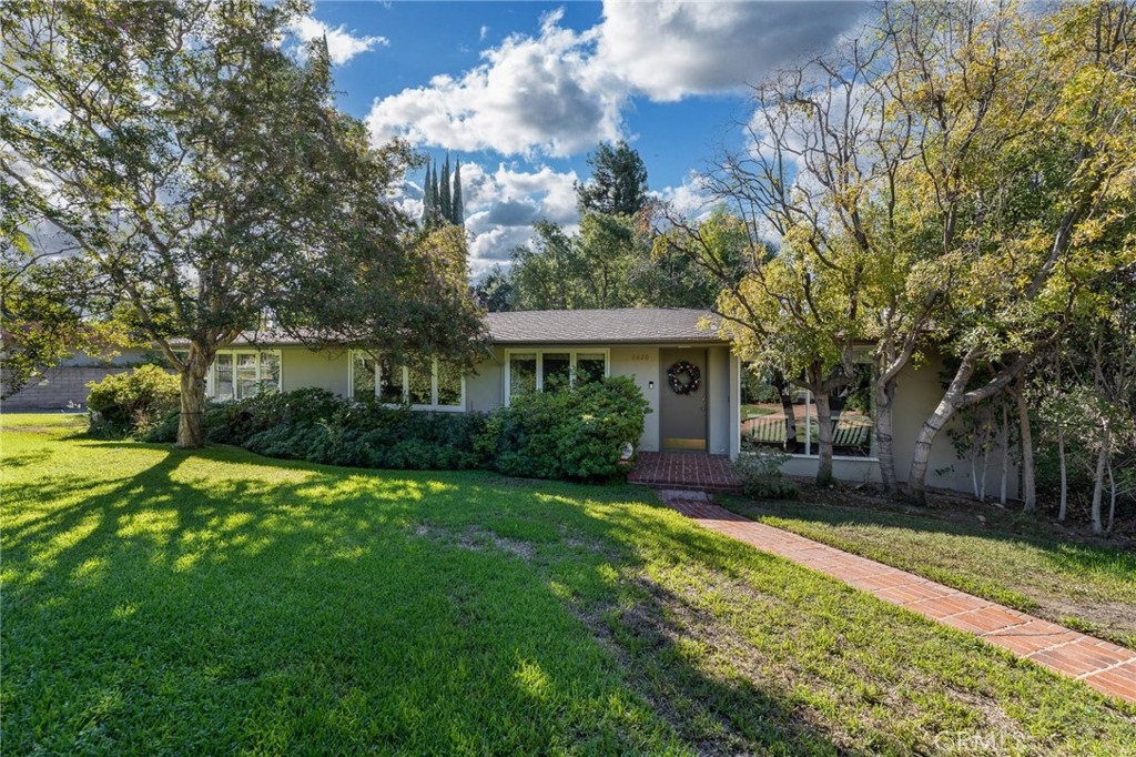 2620 Huntington Drive
