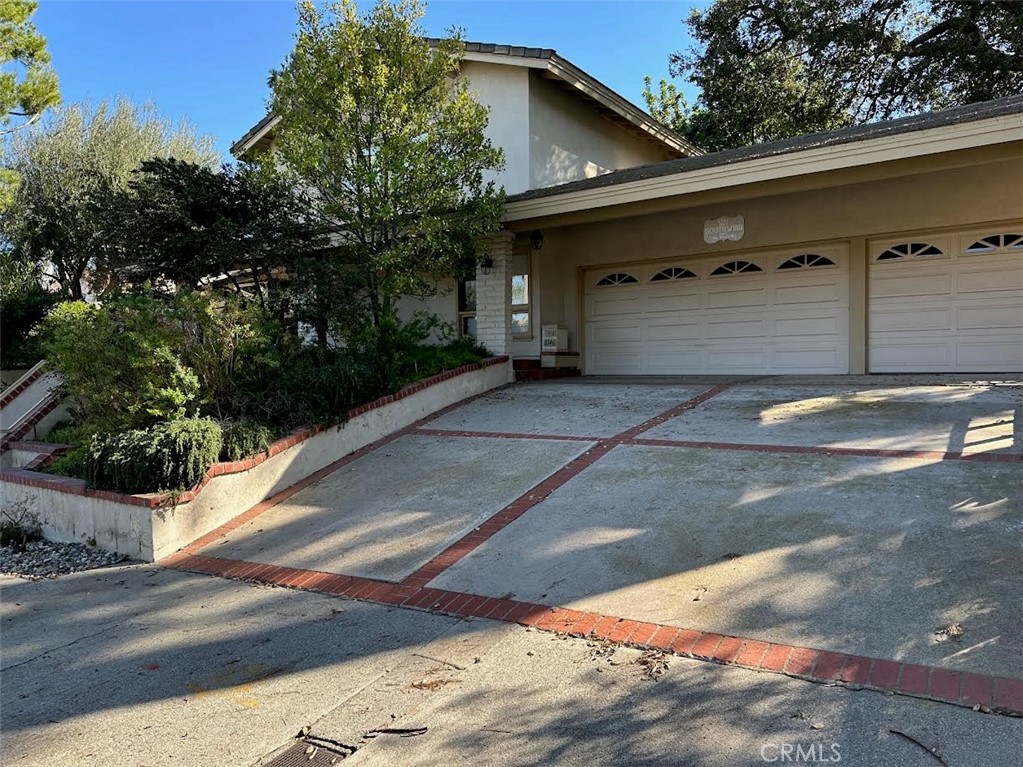 6146 Southwind Drive