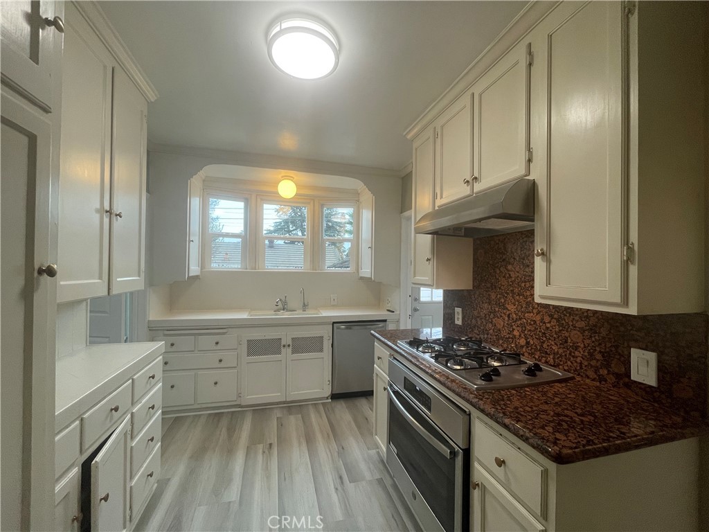 1016 Vineyard Drive