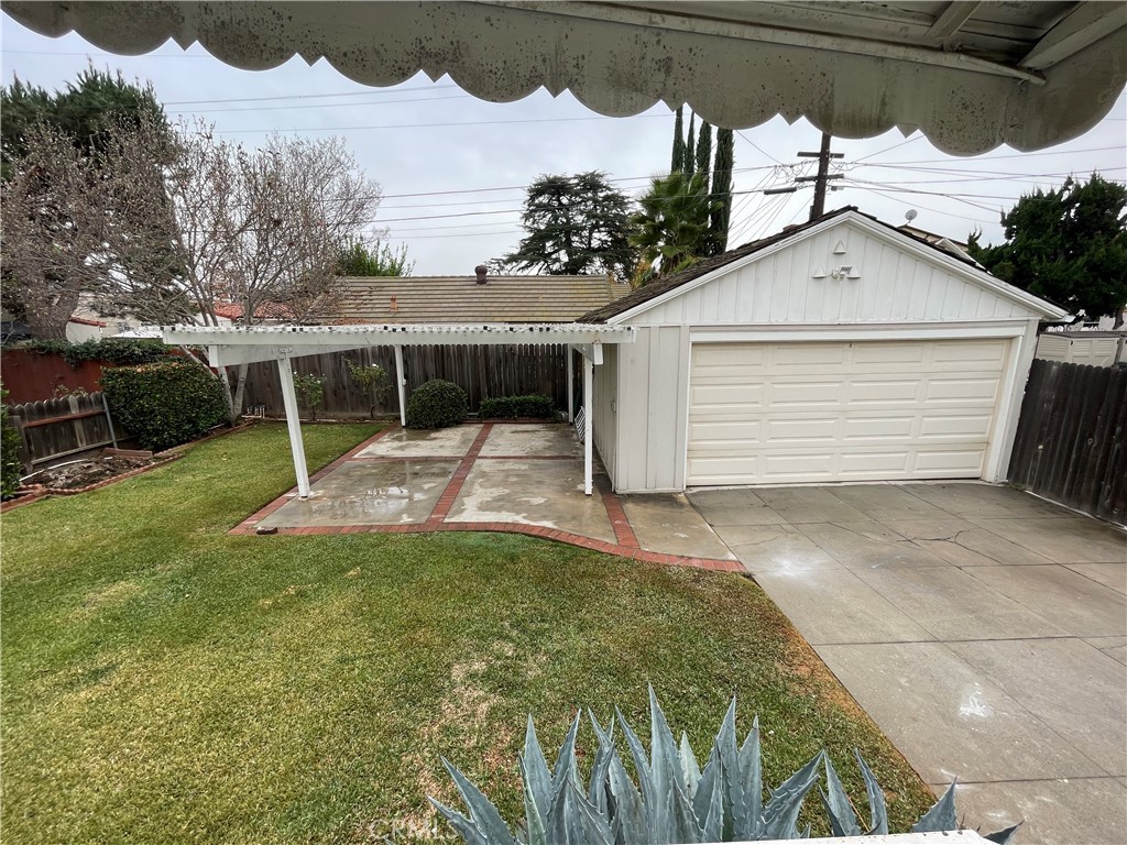 1016 Vineyard Drive