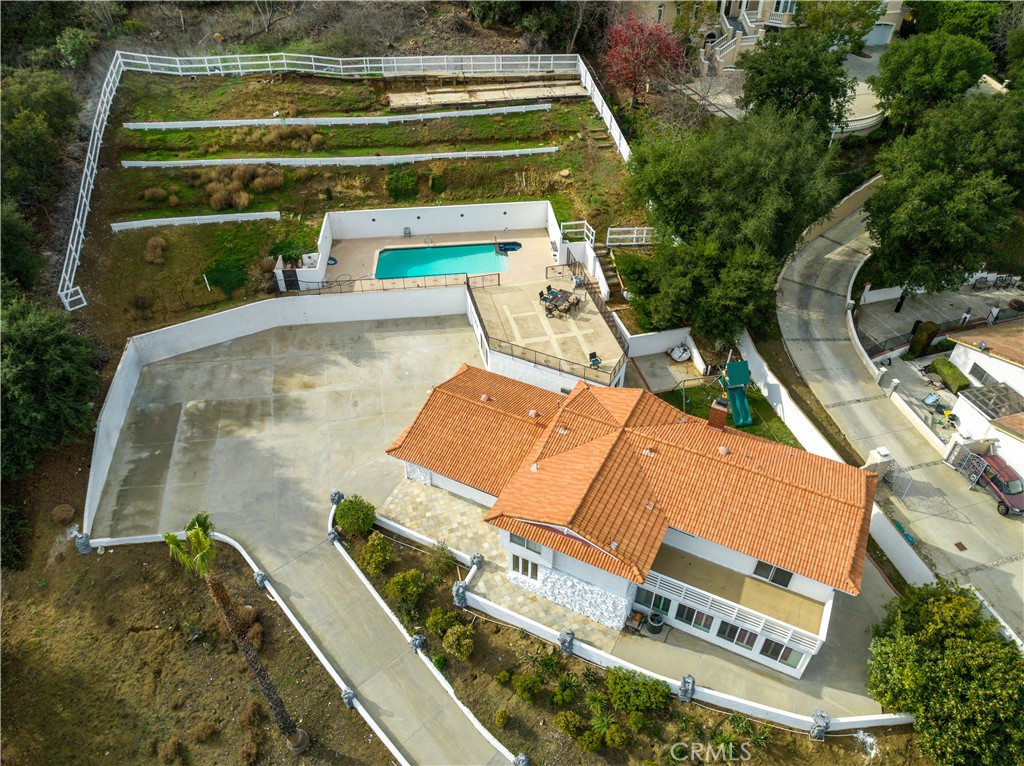 2645 Clear Creek