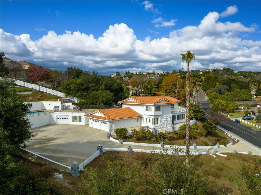 2645 Clear Creek