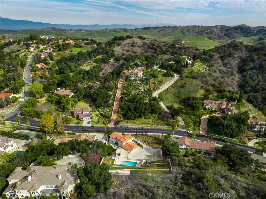 2645 Clear Creek
