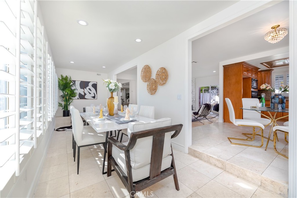 2645 Clear Creek