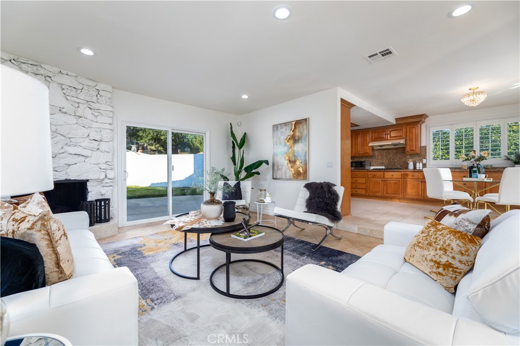 2645 Clear Creek